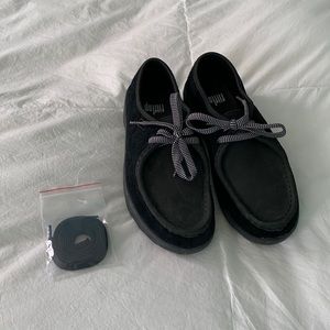 FitFlop Loaf Lace-Up Moc suede black